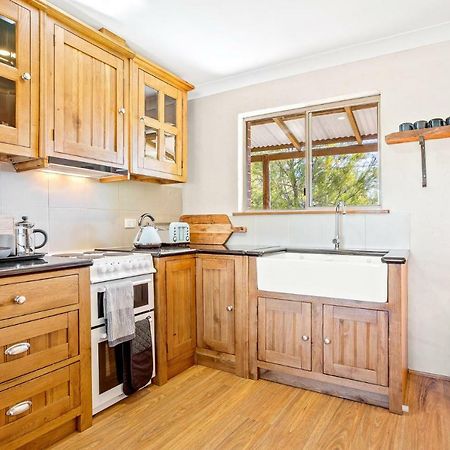 Braeside Cabin Two Alphitonia Central Tilba Exterior photo